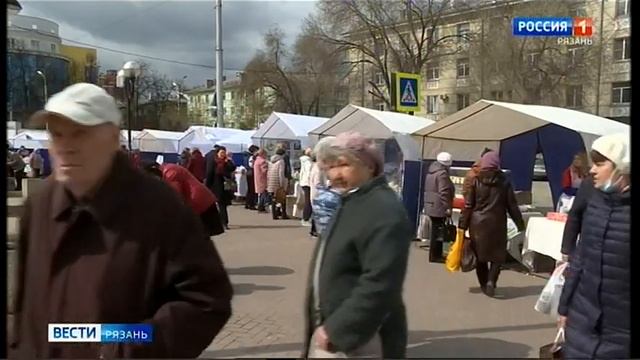 Пасхальная корзина: сколько в этом году стоит кулич, крашеные яйца и творожная пасха? смотреть онлайн