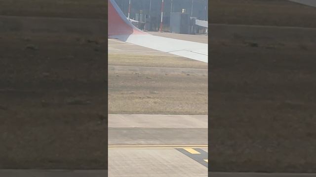 Landing area at Dalaman Airport, Türkiye (Зона посадки в аэропорту Даламан, Турция)
