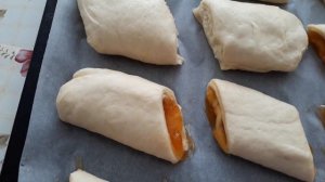 Пирожки  из  слоёного  дрожжевого теста