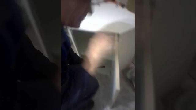 навесные кухонные шкафы, подготовка к установке видео смотреть онлайн