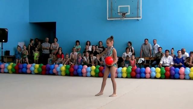 Барилюк Даша 2009 мяч