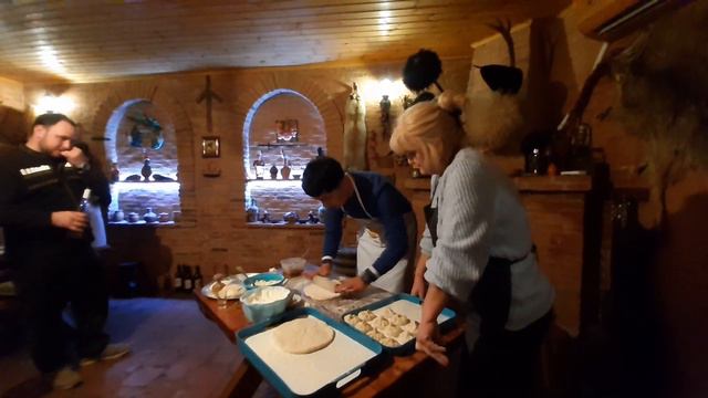 Тбилиси, Грузия. Сегодняшний мастер класс по хинкали и хачапури в Лалишвилебис Марани.