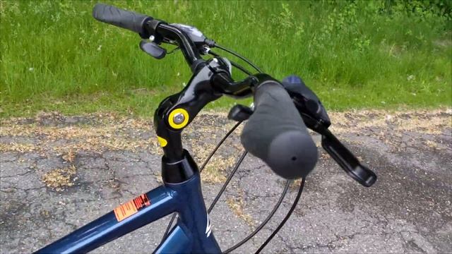 Fuji Crosstown 1.5 Comfort Hybrid Bike Review & Weight смотреть онлайн