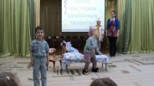 инсценировка стихотворения С. Маршака "Ванька-встанька"