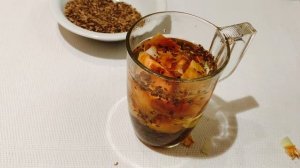 Просто заварила семена укропа и добавила луковую шелуху! Даже не ожидала такого результата….