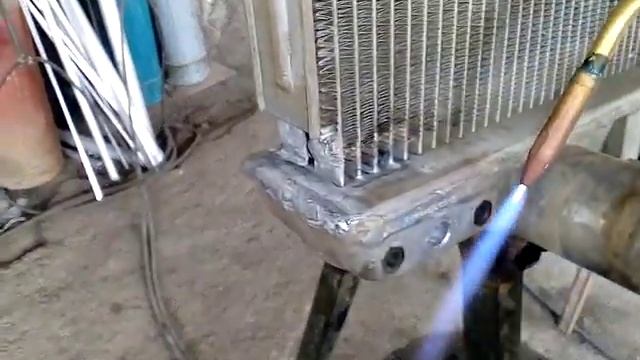 Пайка алюминиевого радиатора припоем Castolin 192FBK смотреть онлайн