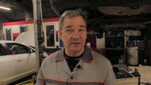 HYUNDAI ELANTRA 2010 г бензин 1,6 литра МКПП пробег 180 тыс. Ремонт задней подвески.