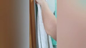 Как вытереть руки полотенцем