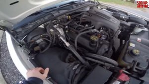 Вот Почему Американские Копы 20 Лет Ездили на Ford Crown Victoria