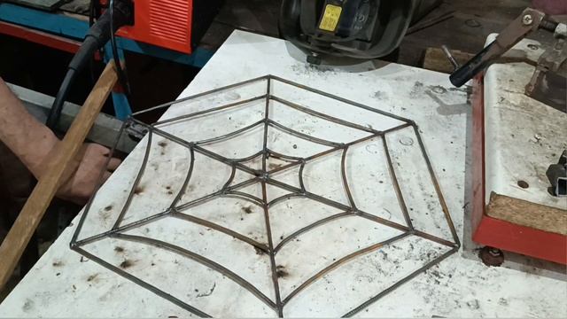 Паутинка , ключница, декор из обрезков арматуры 5мм. смотреть онлайн