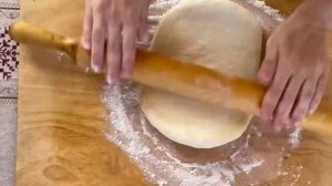 Нежный пирог Губадия на слоёном дрожжевом тесте