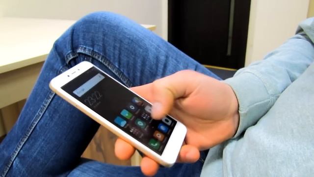 Samsung Galaxy J3 2017 или Xiaomi Redmi 4X? Совсем НЕ равное сравнение! смотреть онлайн