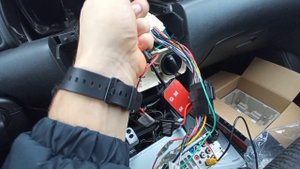 Ставлю магнитолу Sony xav 1500 2din с камерой заднего вида на Toyota Corolla 120.