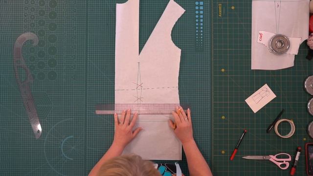 Платье как у Первой леди доступно каждому. Моделирование и раскрой элегантного платья