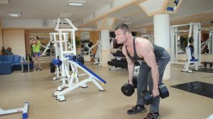 Как накачать середину спины? Упражнения на глубину спины