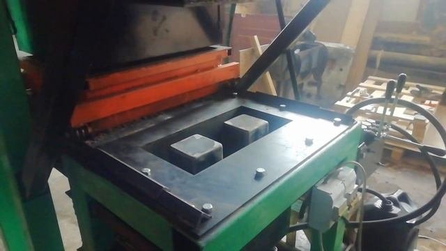#Вибропресс Крис 5РУ по производству теплоблоков, блоков, плитки