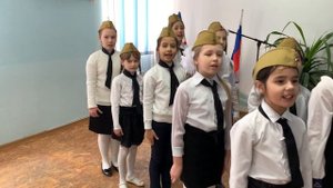 «Идёт солдат по городу» в исполнении наших юных звёздочек