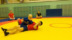 Задняя подножка с захватом за руку. Шамиль Османов