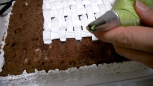 УКРАШЕНИЕ ПРЯМОУГОЛЬНОГО ТОРТА ЦВЕТАМИ №1