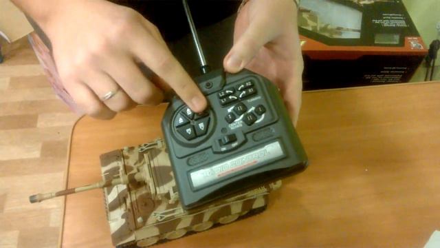 Танк 782-10 на радиоуправлении, стреляет пульками смотреть онлайн