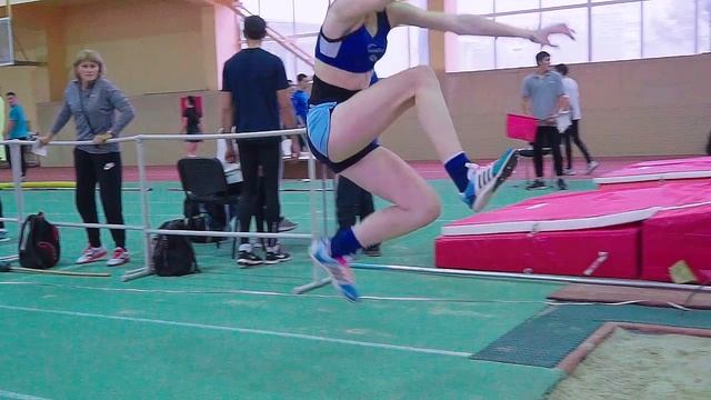 Тройной прыжок Девушки смотреть онлайн