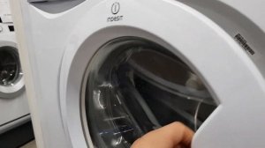 Стиральная машина стандартная Indesit IWB 6105 (CIS)