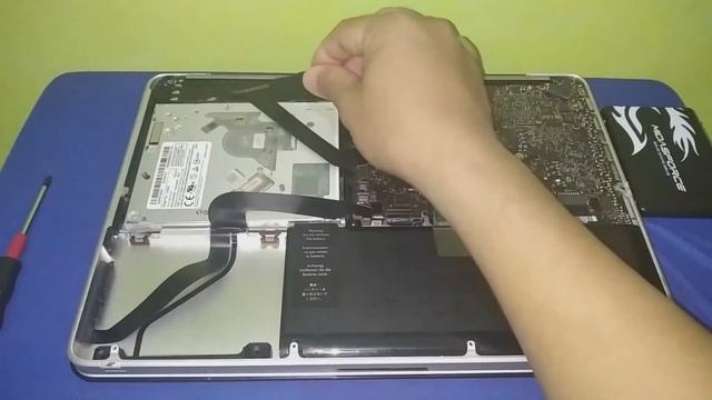 Ganti ssd dan pasang HDD caddy di macbook pro смотреть онлайн