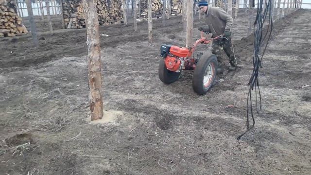 Как не нужно Пахать Мотоблоком - тяжелая вспашка 2019