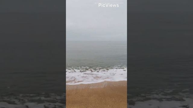 Голубицкая. Азовское море. Пересыпь. 12 декабря 2023. ПлЯж пустует, людей нет. Обстановка на море