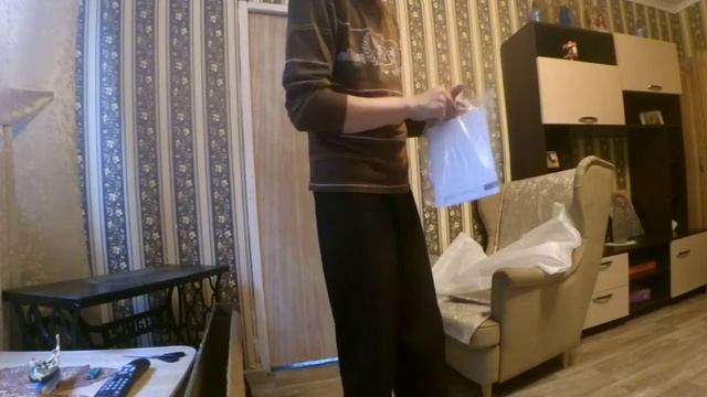 Наш новый телевизор, обзор и распаковка VITYAS смотреть онлайн