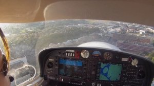 Landing in Bromma Stockholm City Airport [Cockpit view HD]