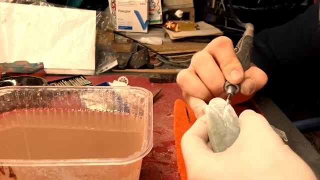 Нашёл кусок нефрита, и вот что из него получилось! Цикада своими руками. смотреть онлайн