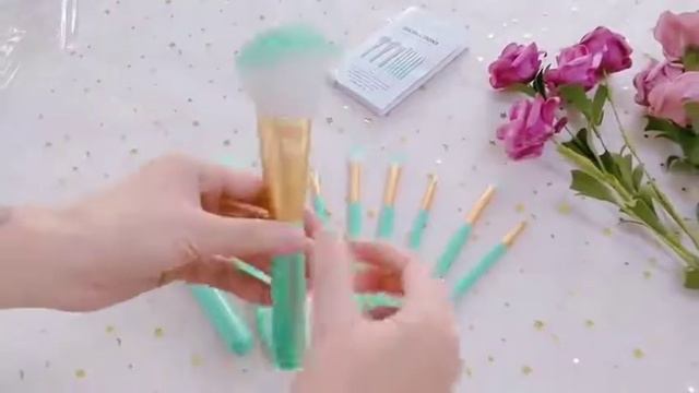 Docolor DC0906 набор кистей для макияжа 1 смотреть онлайн