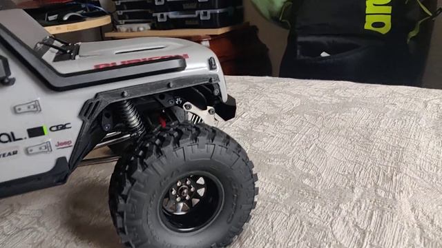 Axial Scx10 III Jeep JLU Kit - Step #4 -  Widener axle and fender problem? My custom fender delete! смотреть онлайн