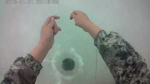 Зимняя рыбалка.  Щука на флажки.