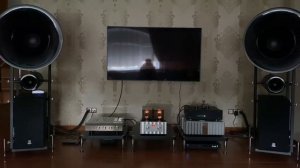 Звучит мой ламповый усилитель на 211 триоде(модель GA 211) с акустикой Avantgarde Acoustic.