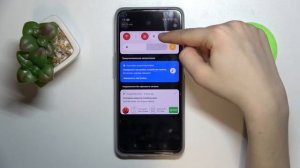 Как включить или выключить фонарик на REALME 9i