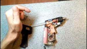 Переделка проводного клеевого пистолета 220 В из Китая в беспроводной аккумуляторный на 3.7 вольта.