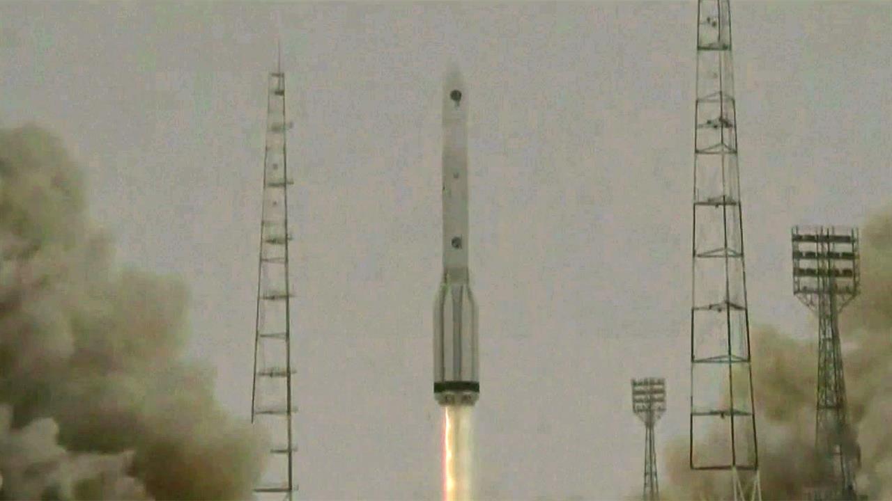 Роскосмос успешно вывел на заданную орбиту метеоспутник "Электро-Л"