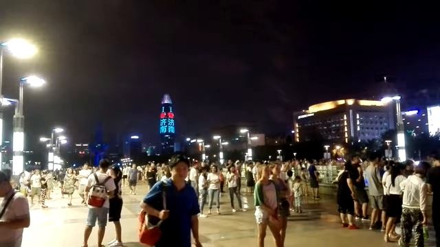 Цзинань. Музыкальные фонтаны