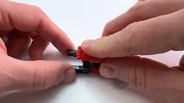 LEGO Marvel 76275 Motorcycle Chase: Spider-Man vs. Doc Ock - LEGO Speed Build