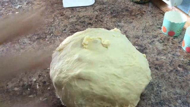 Венское тесто. Тесто раскладываем по формам смотреть онлайн