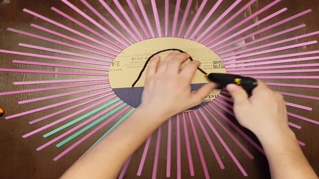 Декор из коктейльных трубочек и искусственных цветов смотреть онлайн