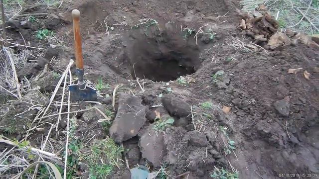 Весенний коп на поле. смотреть онлайн