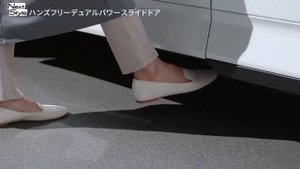 Toyota представила Минивэны премиум класса Noah и Voxy 2022 года