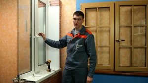 Ремонт окон. Как заменить оконную ручку и гребенку.