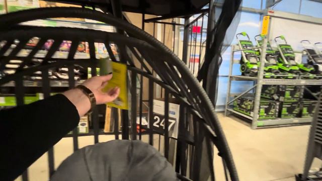 Немного о своей новой работе магазин где продают почти все