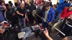 Kevin Hart Weightlifting with Cam Newton | Just-Train TV