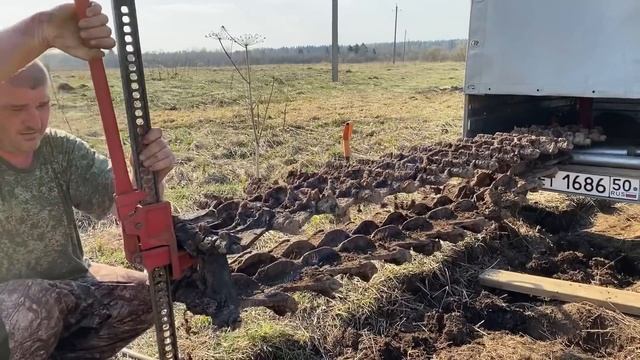 Ух! Лента траков нам досталась! Металлокоп / Коп металлолома смотреть онлайн