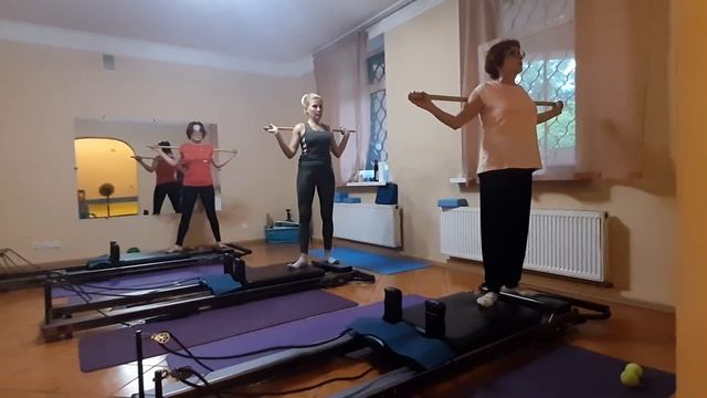Тренировка на реформере. Комплекс упражнений.